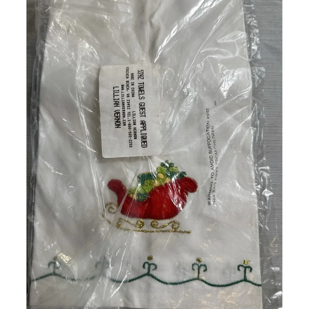 Lillian Vernon Vintage Christmas Sleigh Tree Holiday Guest Towels